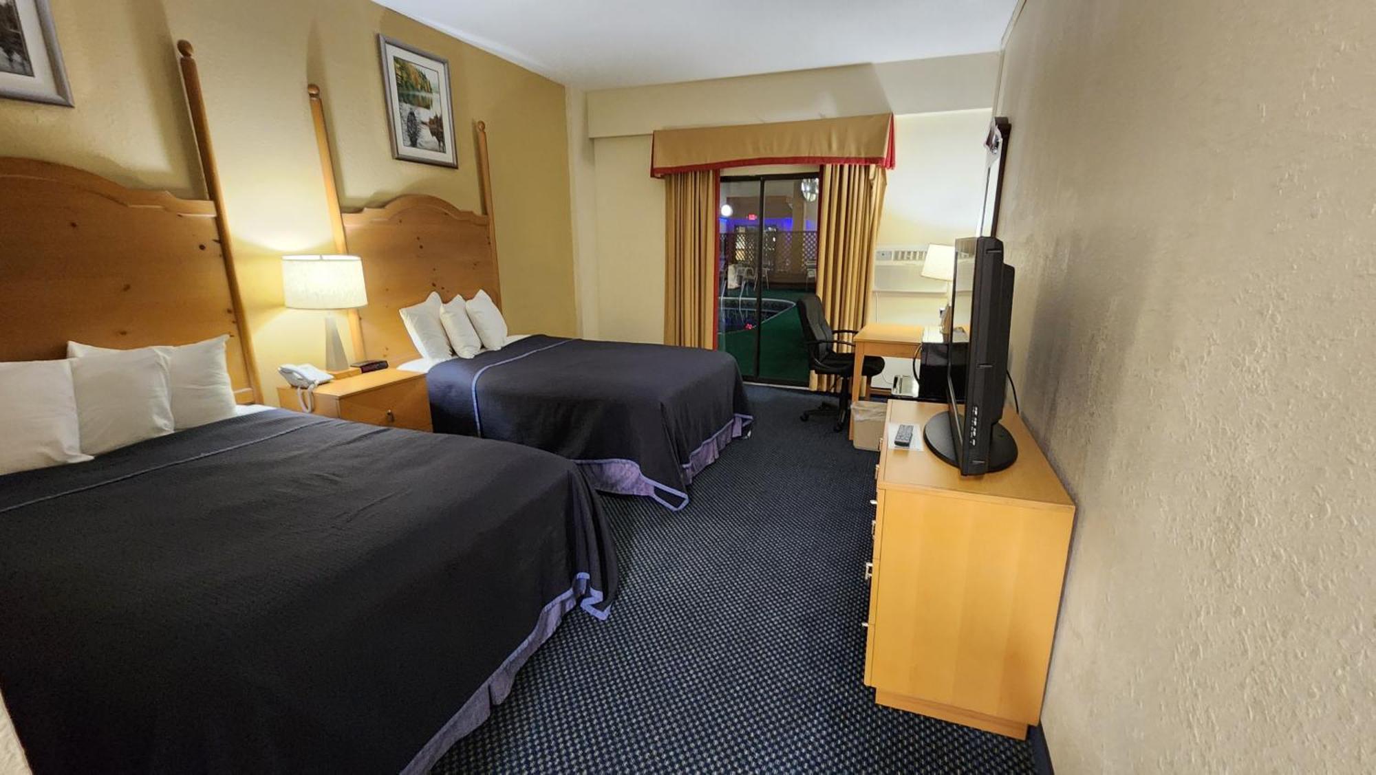 Katahdin Inn & Suites 밀리노켓 외부 사진