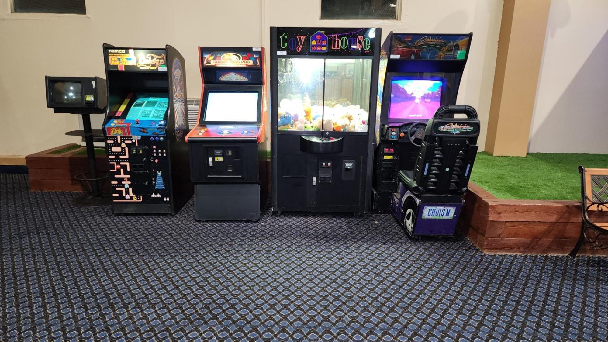 Katahdin Inn & Suites 밀리노켓 외부 사진