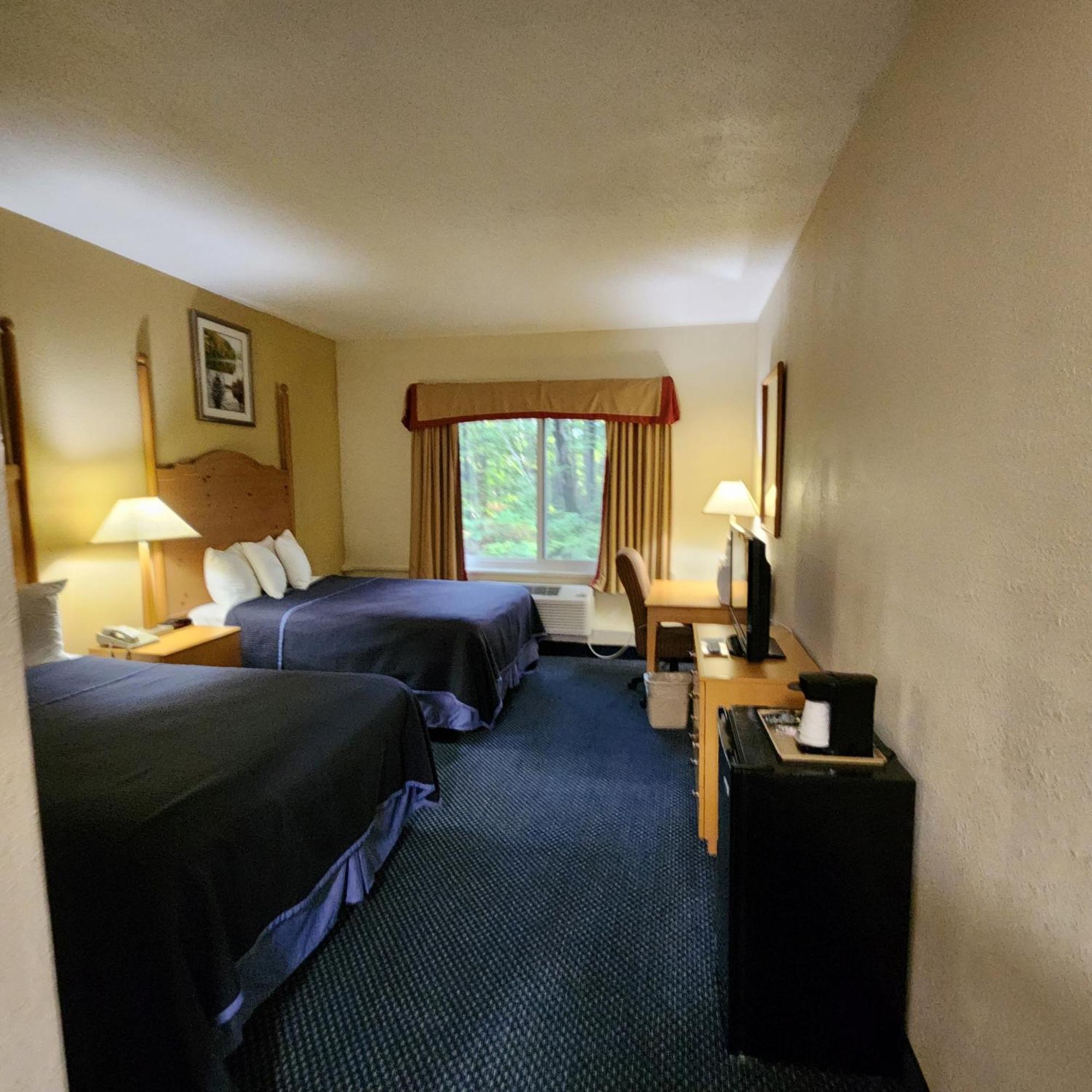 Katahdin Inn & Suites 밀리노켓 외부 사진