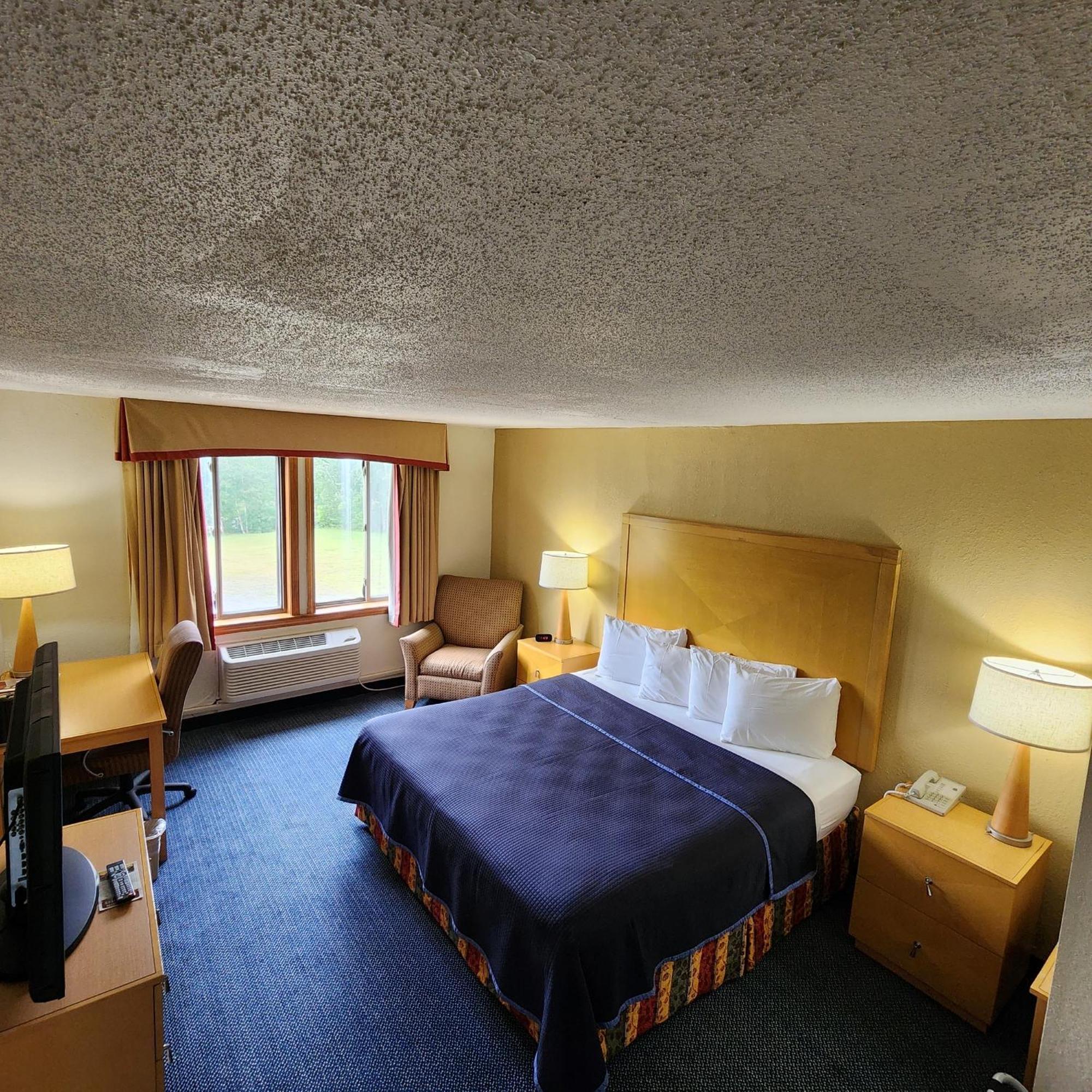 Katahdin Inn & Suites 밀리노켓 외부 사진