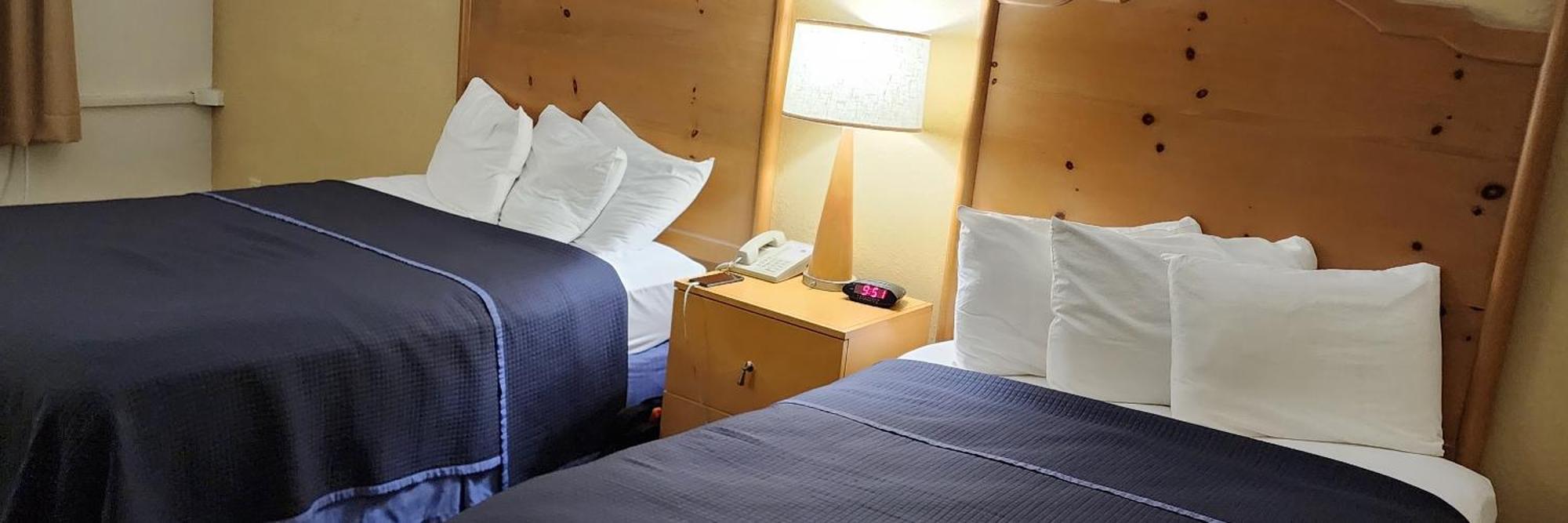 Katahdin Inn & Suites 밀리노켓 외부 사진