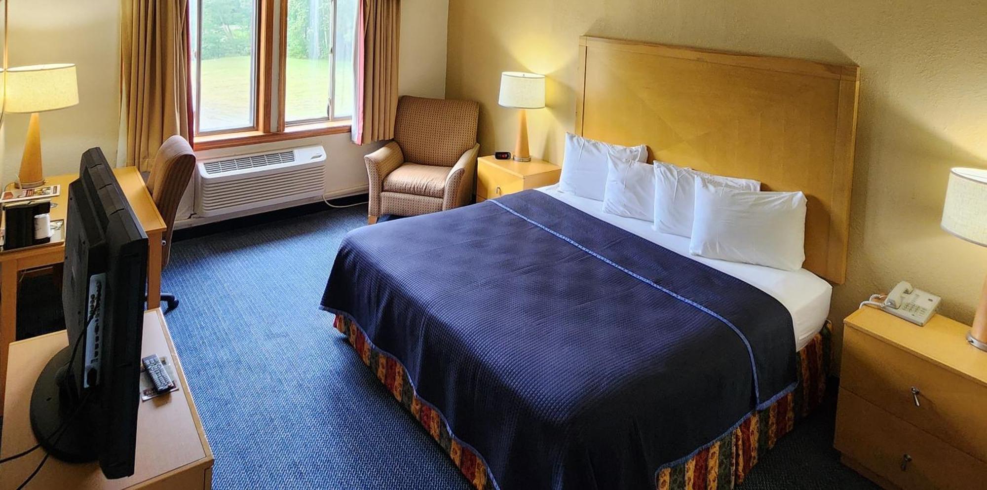 Katahdin Inn & Suites 밀리노켓 외부 사진