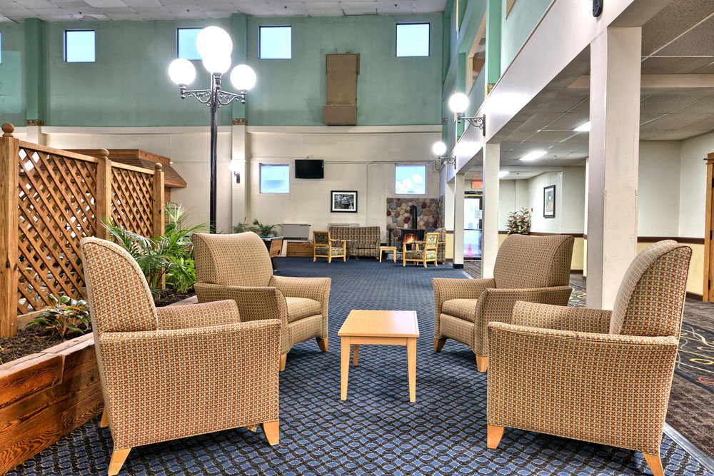 Katahdin Inn & Suites 밀리노켓 외부 사진