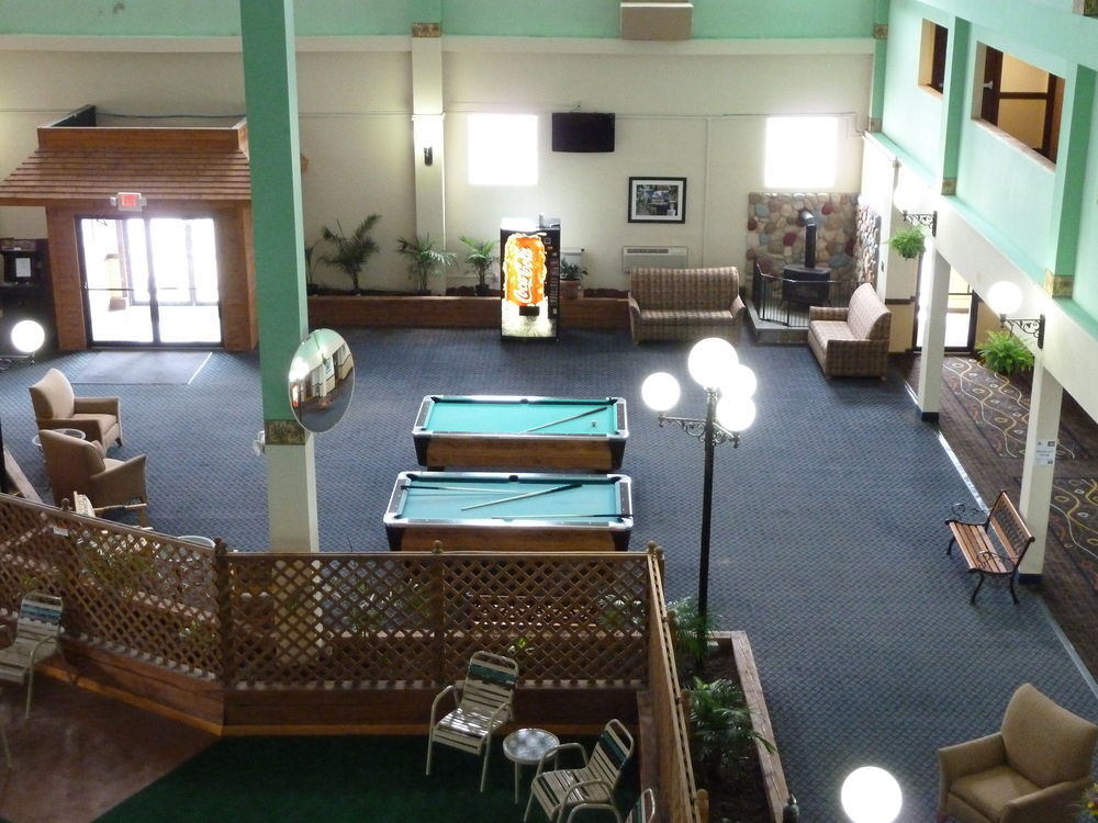 Katahdin Inn & Suites 밀리노켓 외부 사진