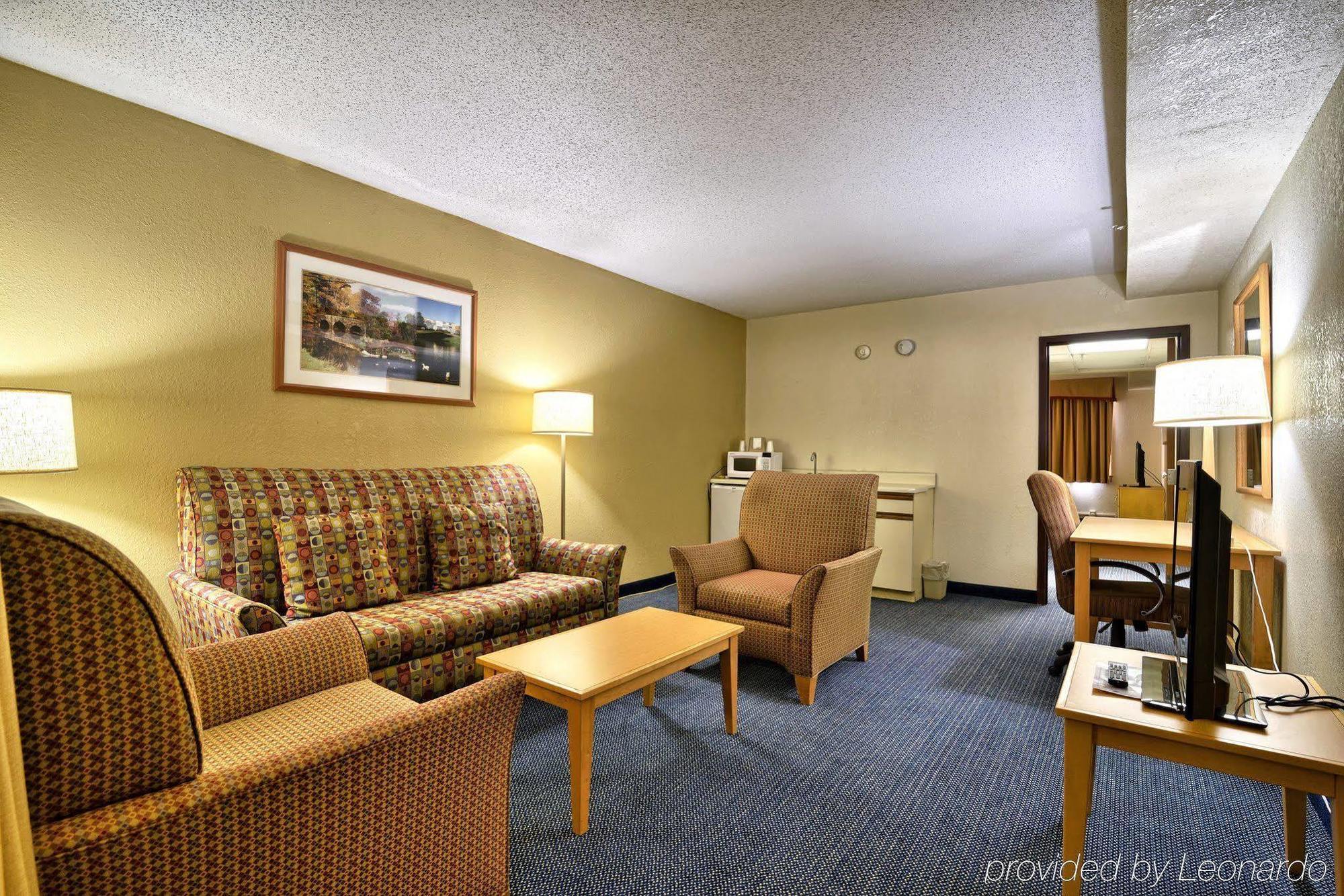 Katahdin Inn & Suites 밀리노켓 외부 사진