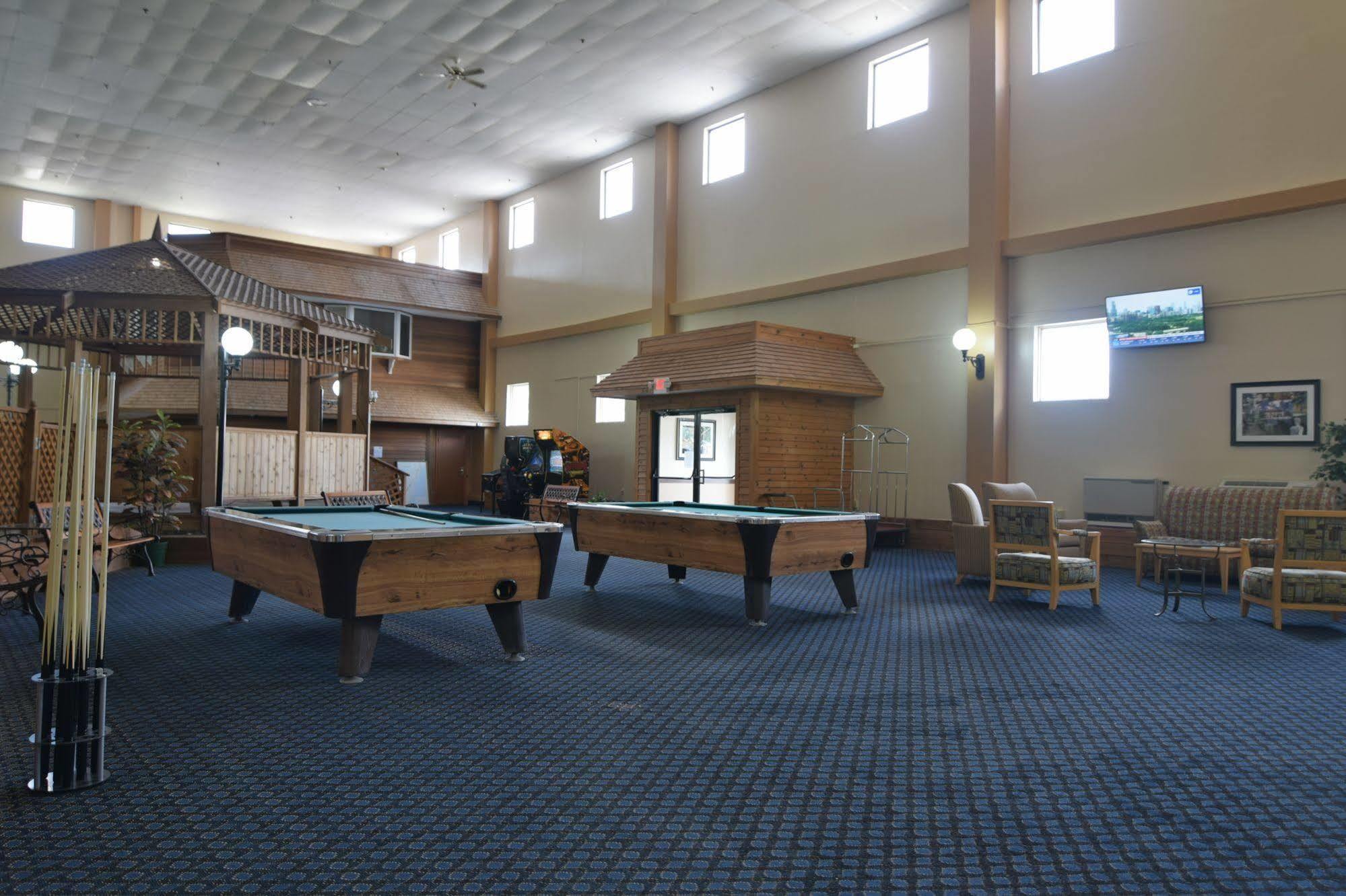 Katahdin Inn & Suites 밀리노켓 외부 사진